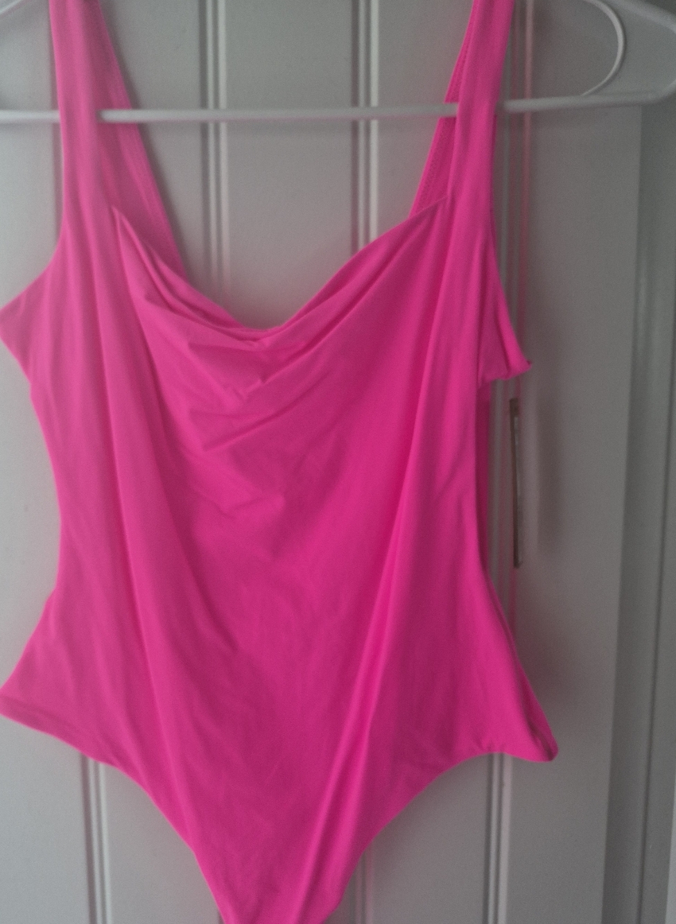 Skims Fits Everybody Bodysuit-Neon PINK Sz M
